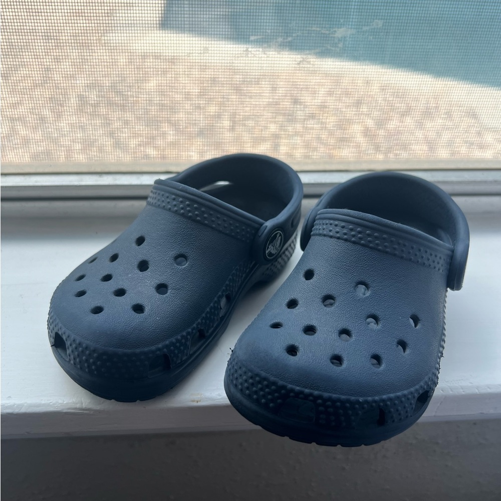 Toddler Crocs Navy Blue Size 6c
